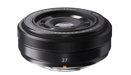 Kompakt og let fra FujiFilm 3 Lens_27mm_Front