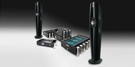 Oplev forskellen mellem analogt og digitalt... 2 Det digitale anlæg havde elektronik fra Chord og Kef Blade-højttalere.