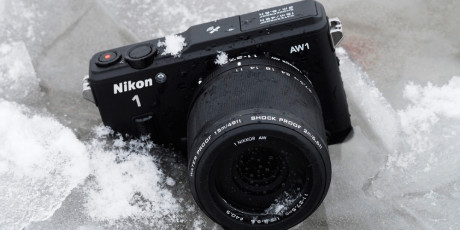 Nikon-kameraet er solidt bygget og har pakninger, som holder vandet ude ned til 15 meters dybde.