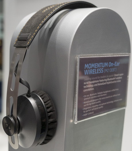 momentum-on-ear-wireless