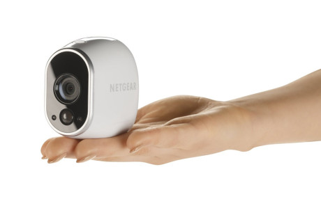 Arlo er et kompakt og temmelig fikst overvågningskamera til hjemmet.