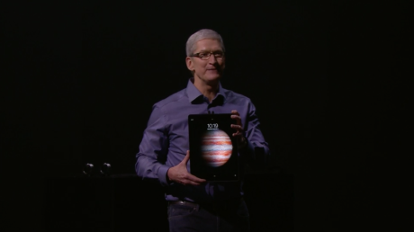 Tim Cook præsenterer iPad Pro. Foto: Apple