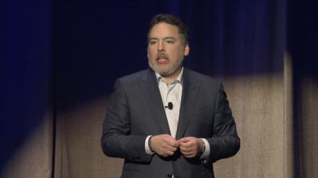 Shawn Layden, topchef for Sony Interactive Entertainment, afslører den officielle lanceringsdato for PlayStation VR.