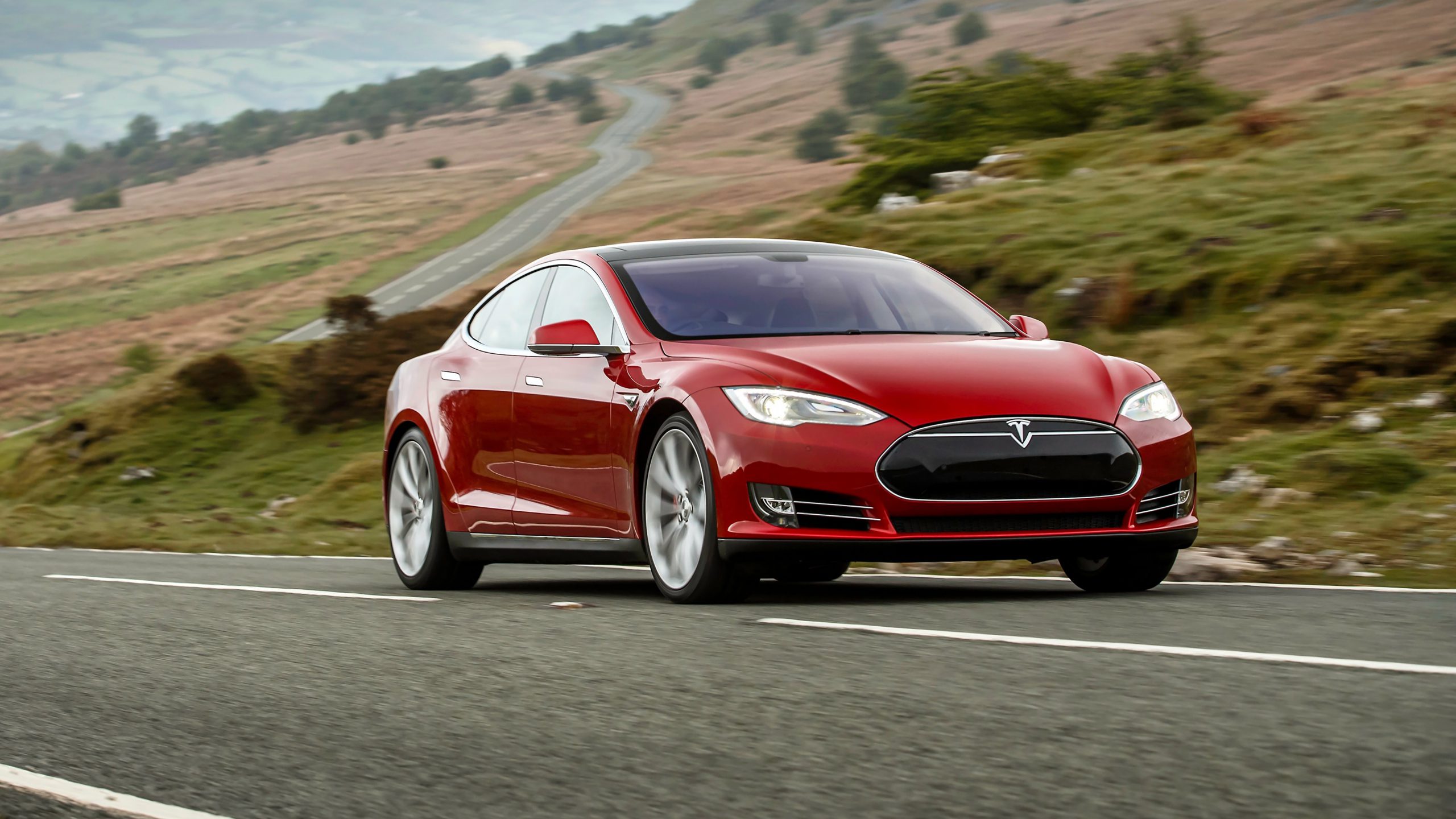 Tesla модель s