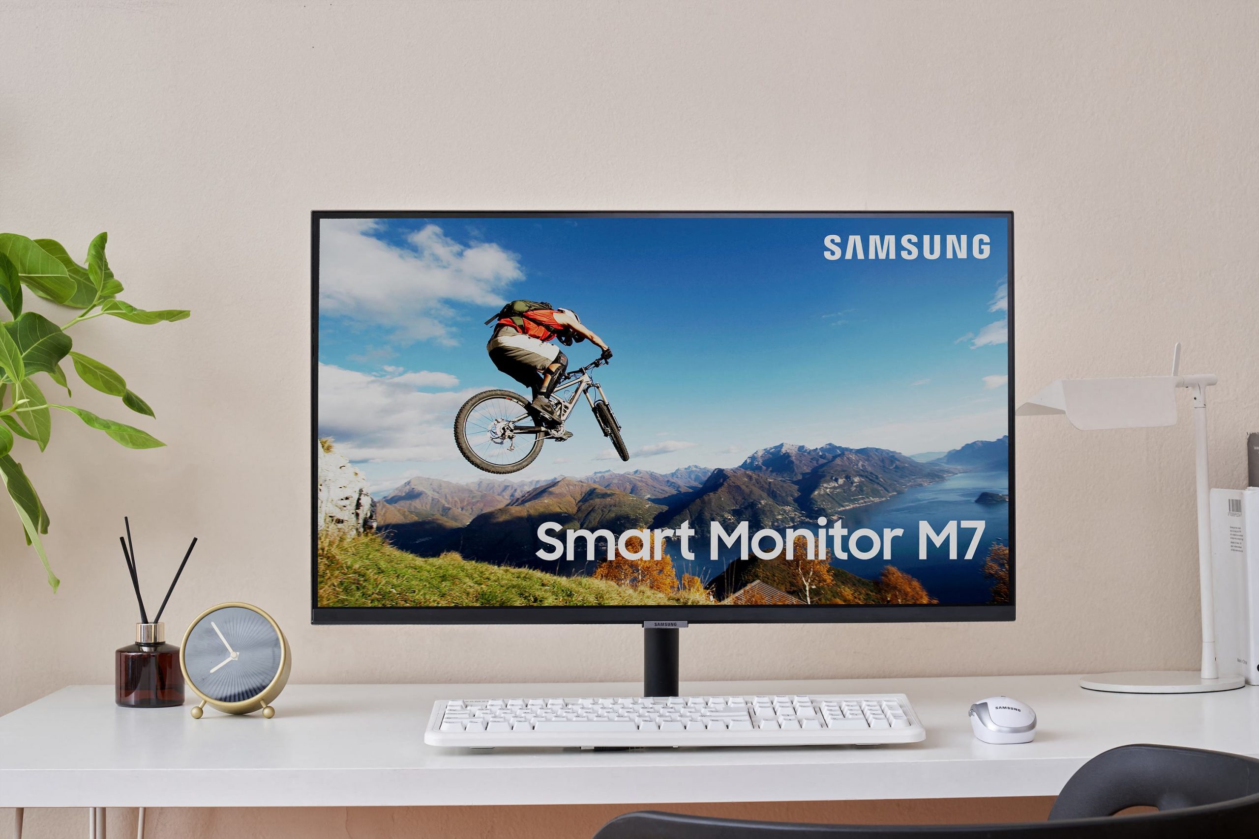 Samsung M7 Smart Monitor (LS32AM700) – PC-skærm med indbygget