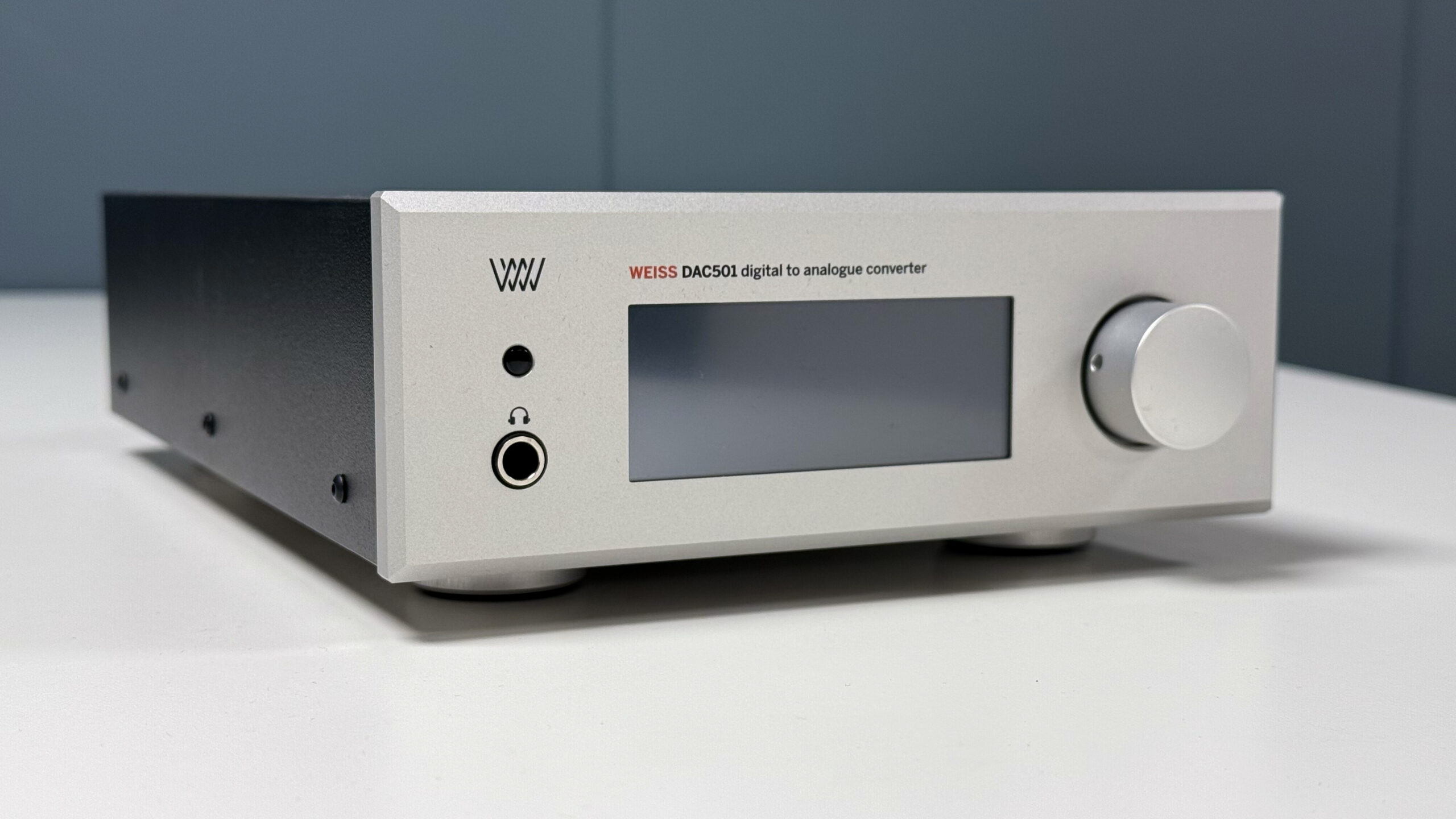 Weiss DAC angle silver GeirNordby