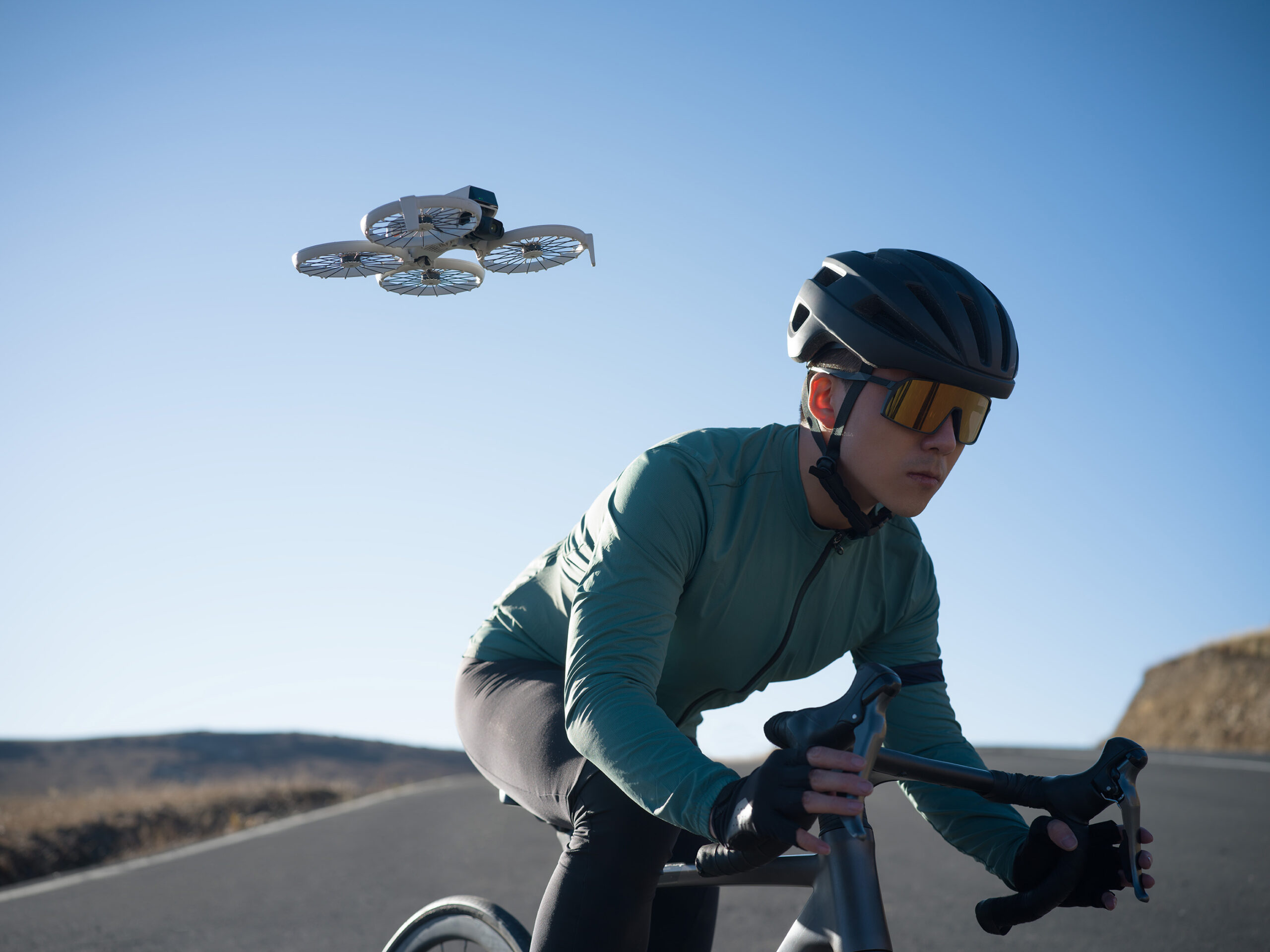 DJI FLIP Lifestyle Photos Road Cycling 01 scaled