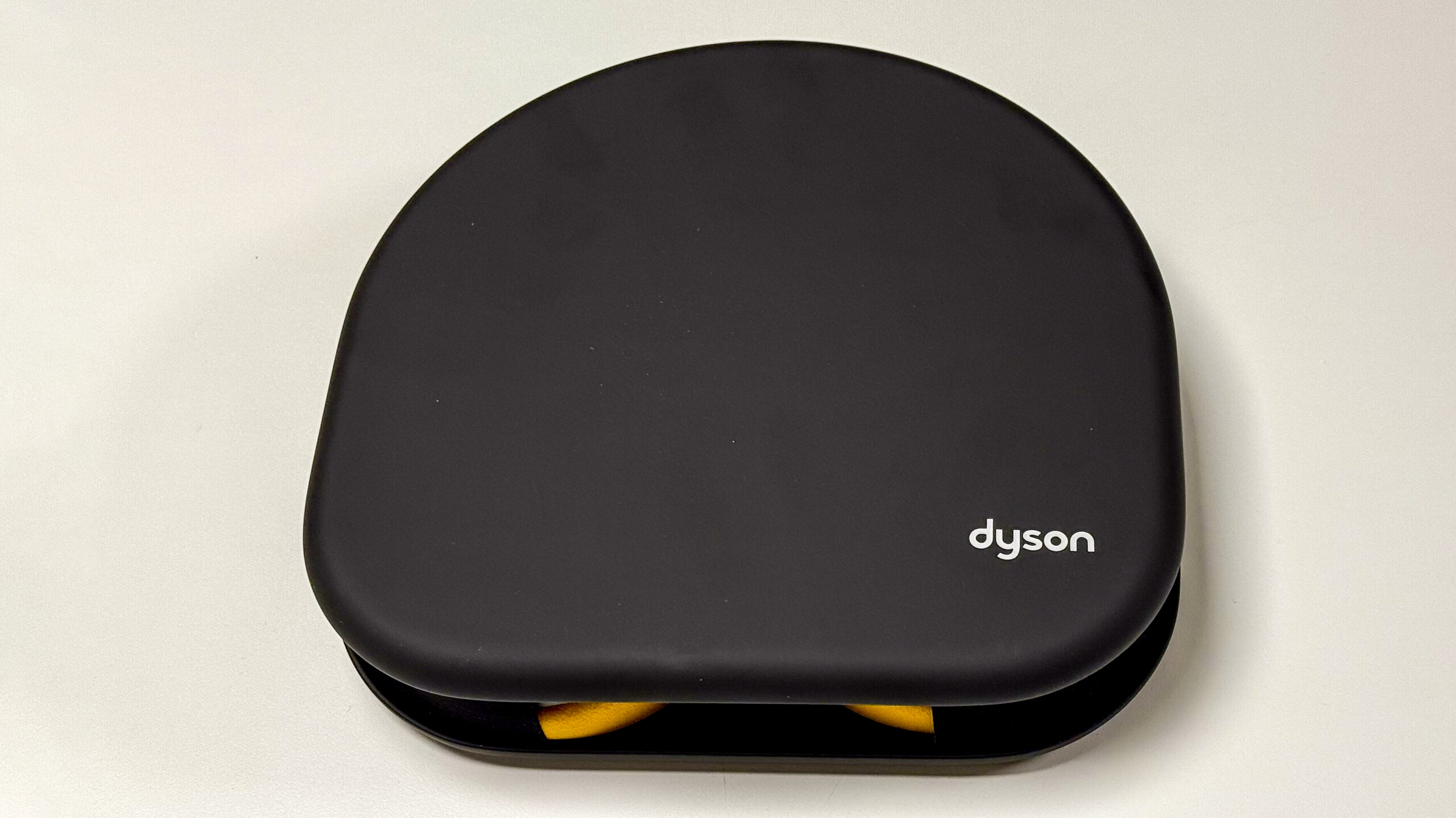 Dyson OnTrack inner case scaled